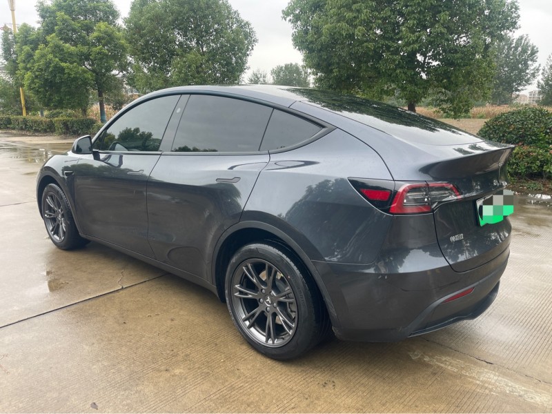 24年盐城特斯拉MODEL Y