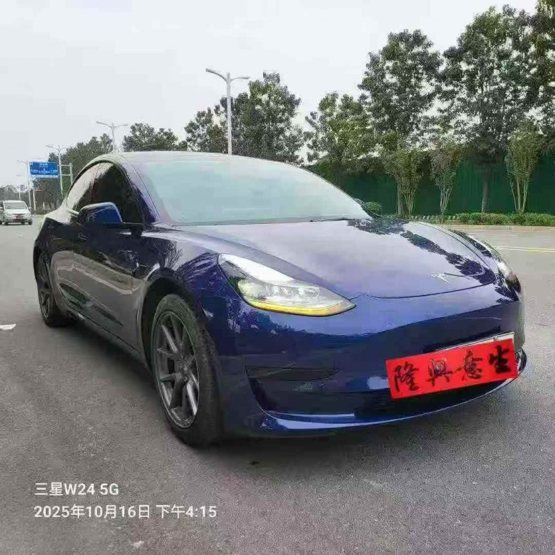 23年开封特斯拉MODEL 3