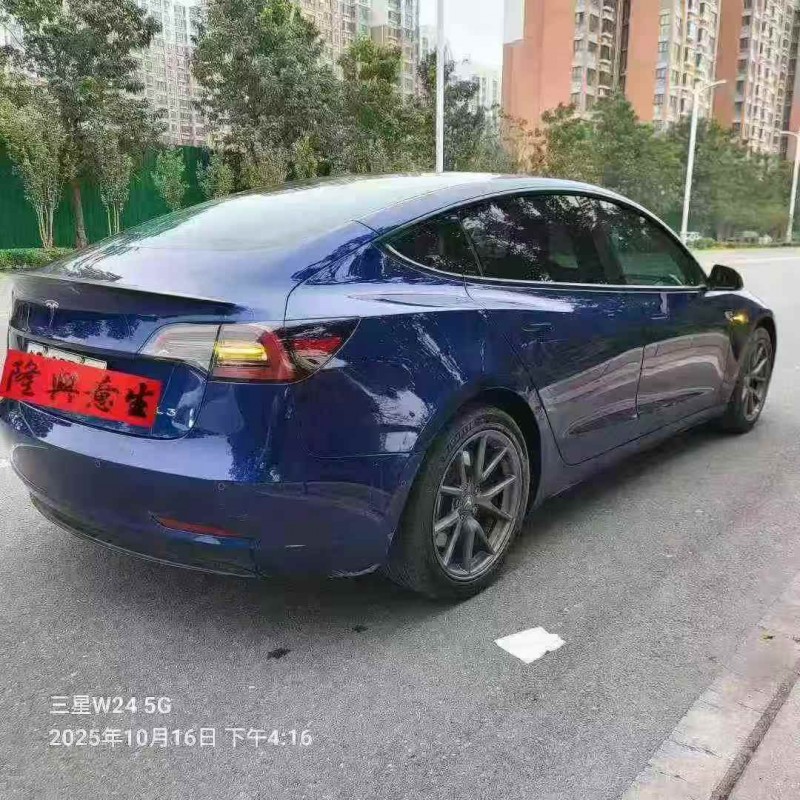 23年开封特斯拉MODEL 3