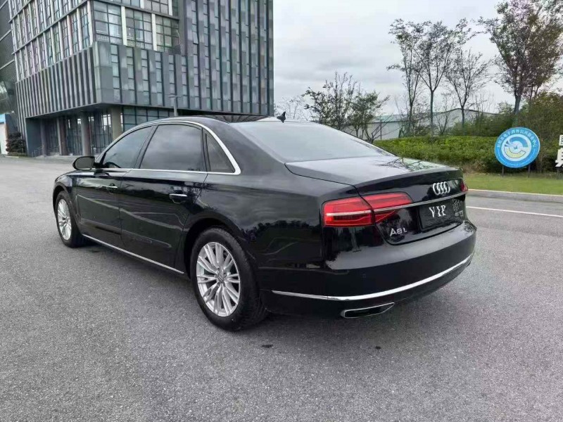16年苏州奥迪A8L