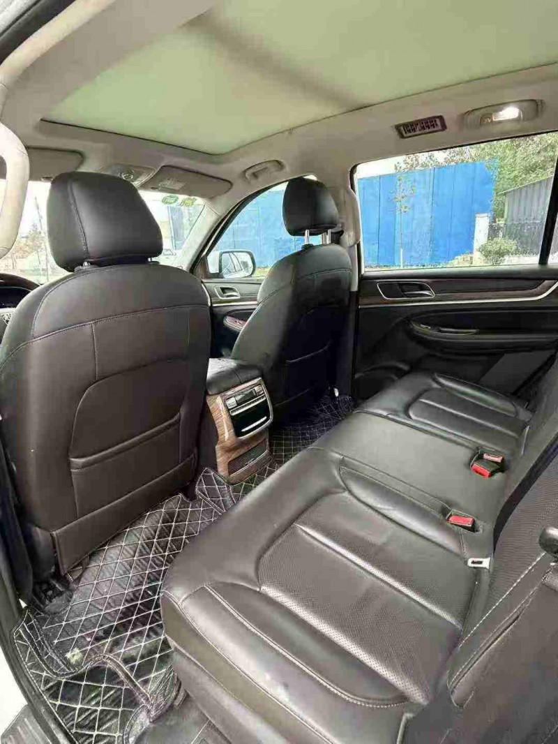 19年徐州荣威RX8