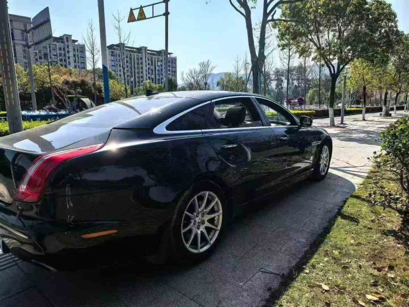 14年宁波捷豹XJL