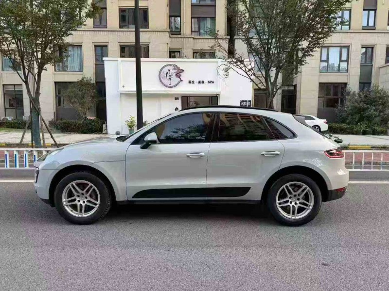 18年嘉兴保时捷Macan