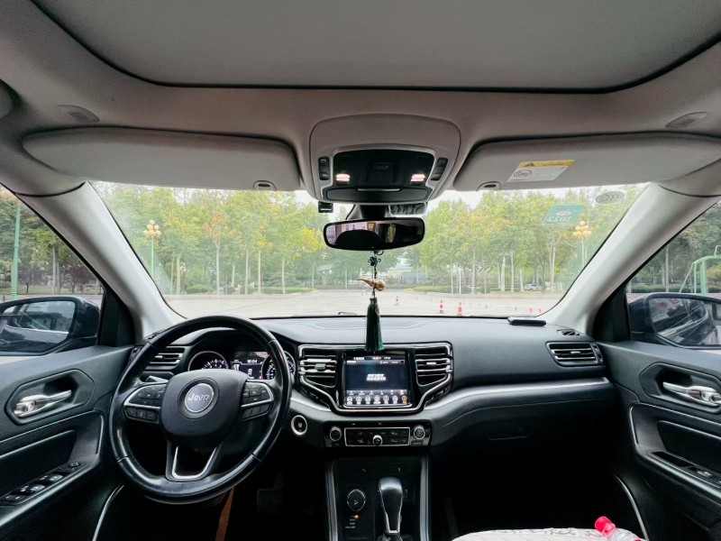 18年淄博Jeep指挥官