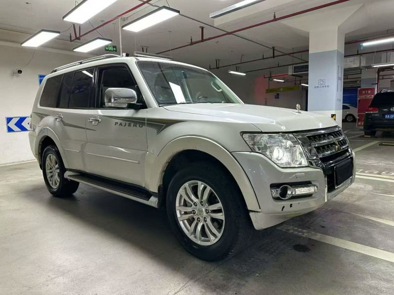 19年成都三菱帕杰罗