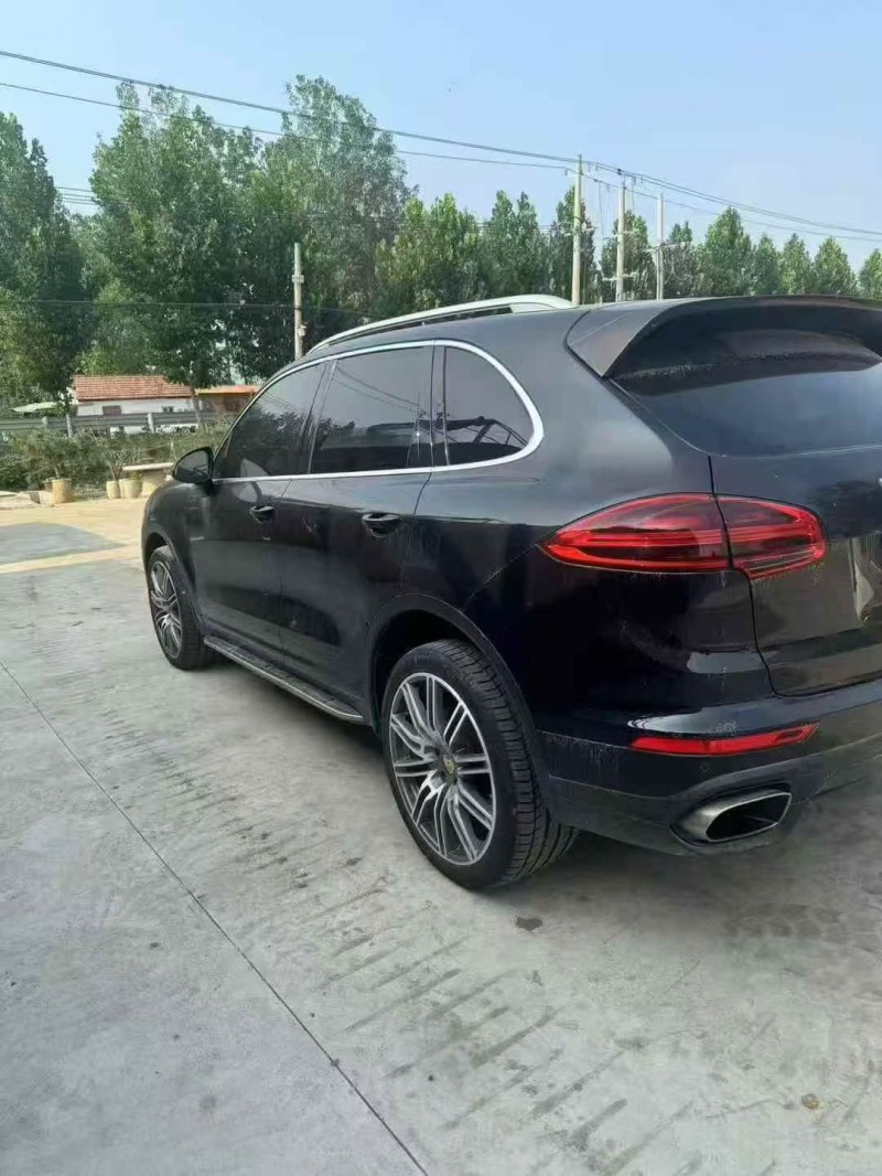 15年南京保时捷卡宴