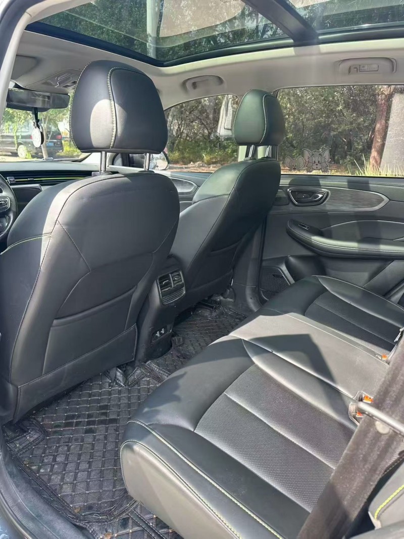 22年淄博荣威RX5