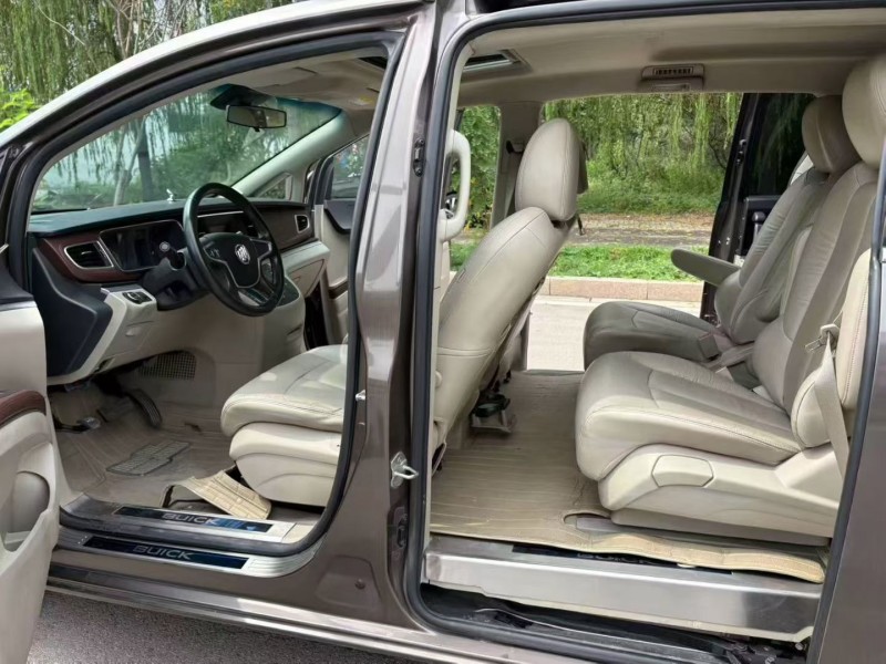 16年枣庄别克GL8