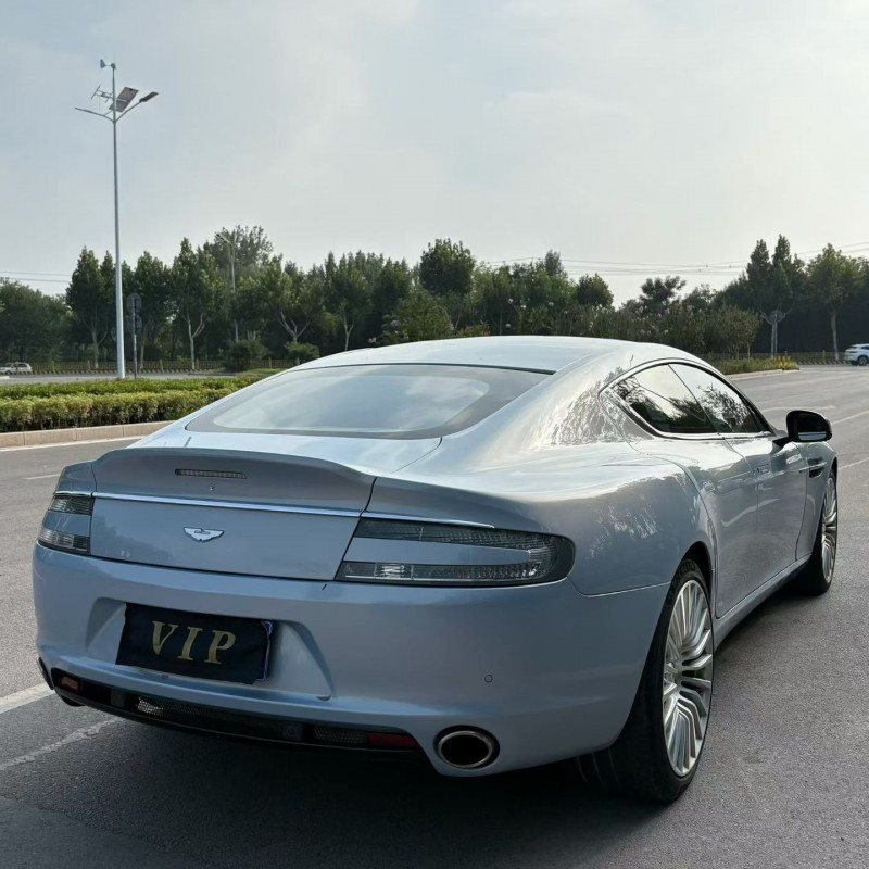 17年烟台阿斯顿·马丁Rapide
