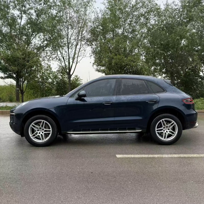 17年青岛保时捷Macan