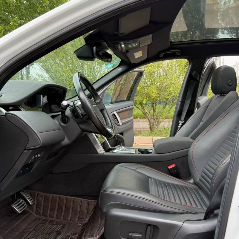 20年青岛路虎揽胜运动