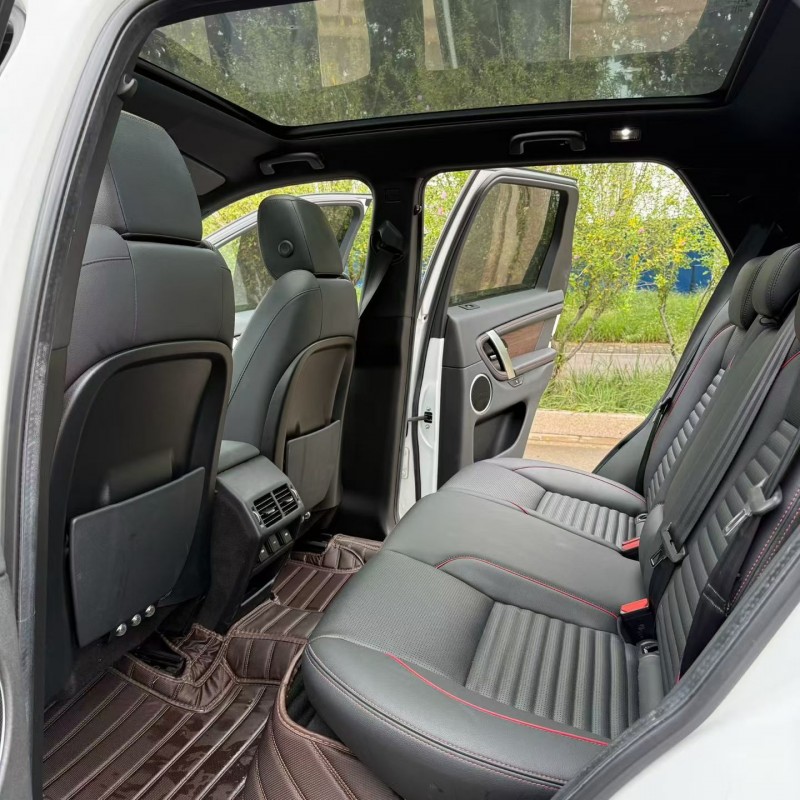 20年青岛路虎揽胜运动