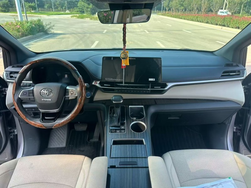 23年济南丰田格瑞维亚