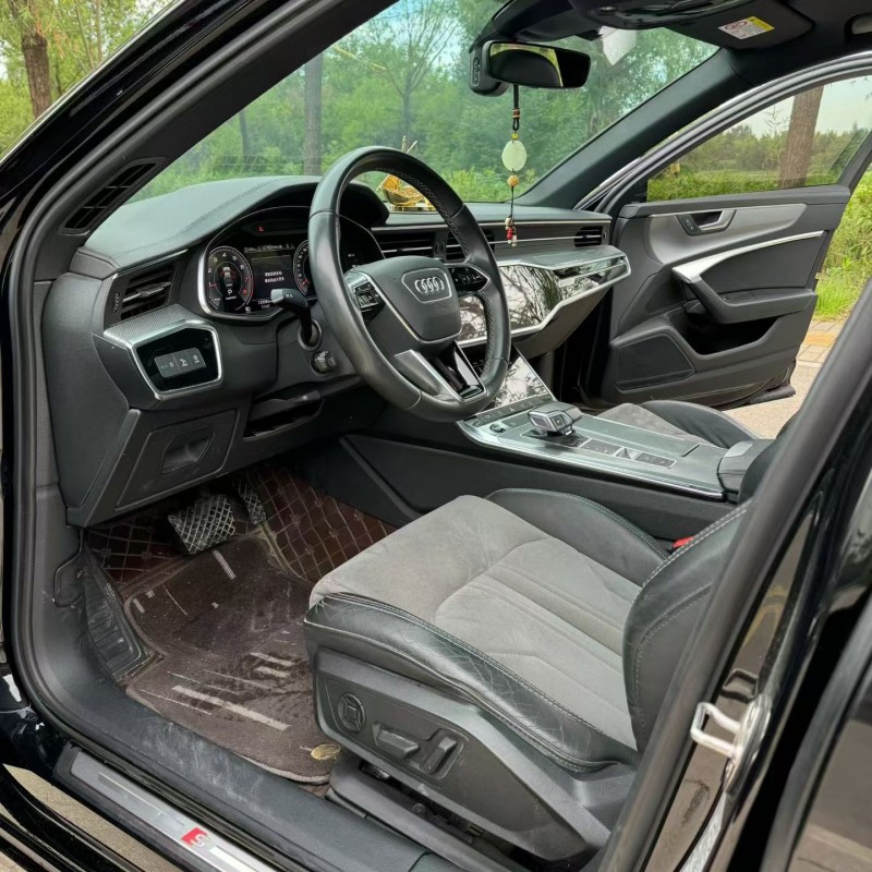 21年青岛奥迪A6L