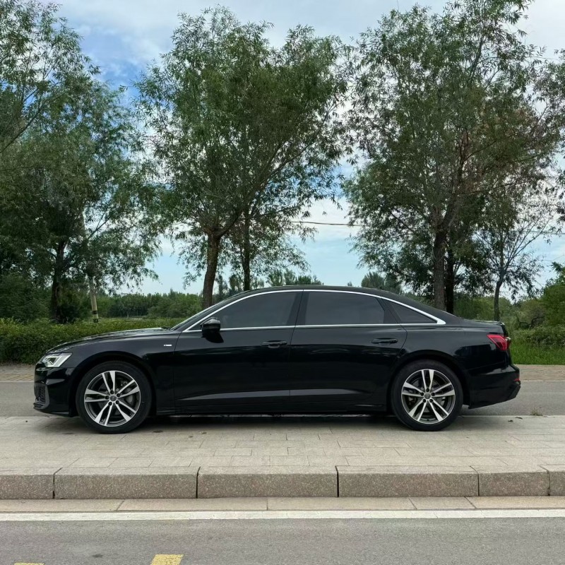 21年青岛奥迪A6L