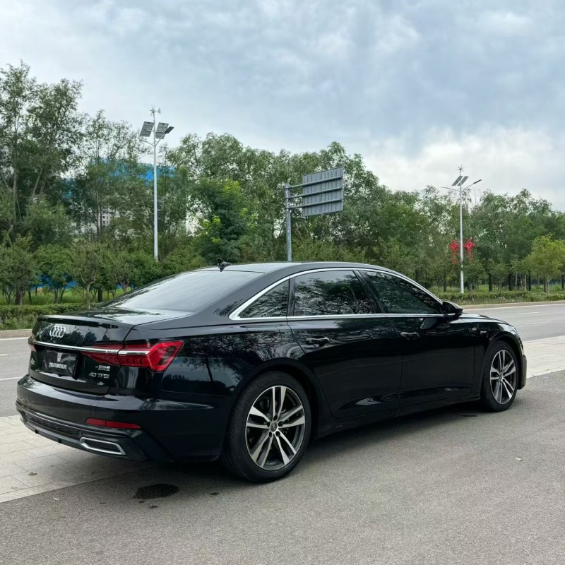 21年青岛奥迪A6L