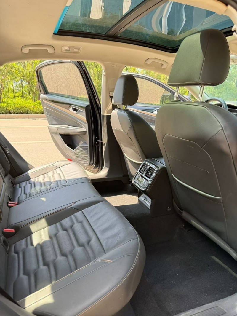 20年泰安大众帕萨特