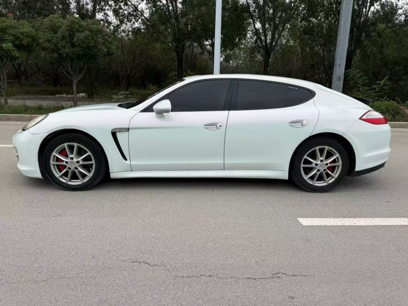 12年潍坊保时捷帕拉梅拉