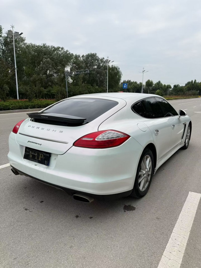 12年潍坊保时捷帕拉梅拉