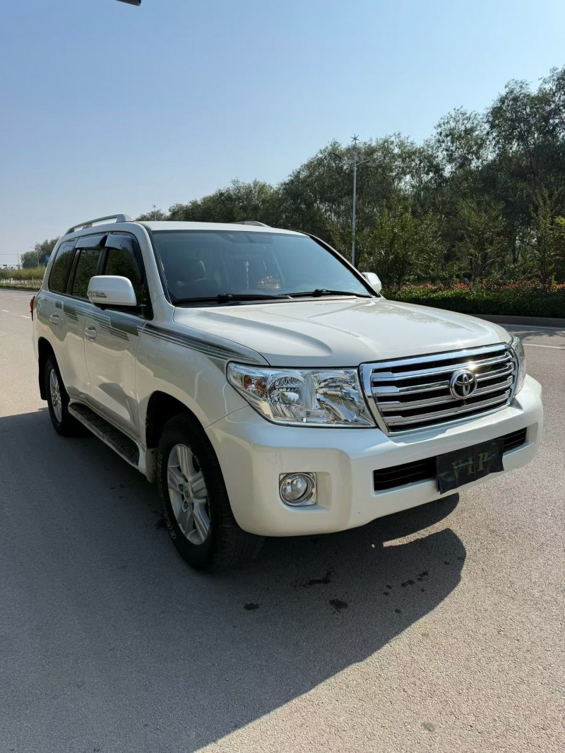 16年济南丰田兰德酷路泽