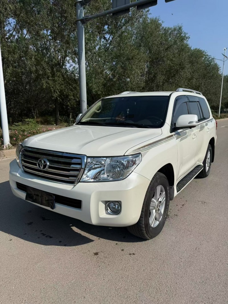 16年济南丰田兰德酷路泽