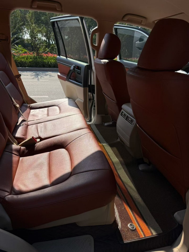 16年济南丰田兰德酷路泽