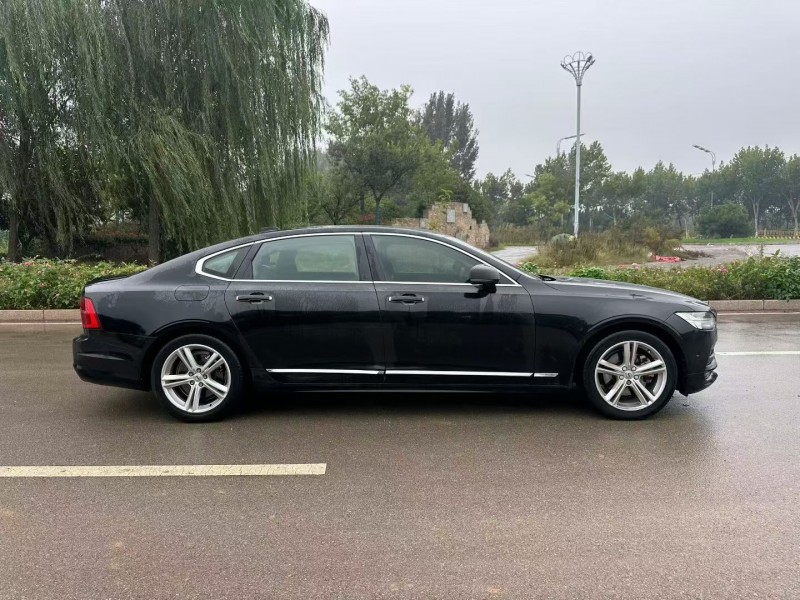 19年烟台沃尔沃S90