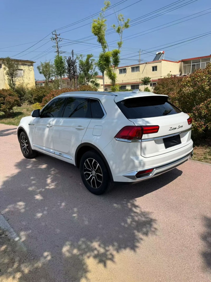 19年枣庄众泰大迈X7