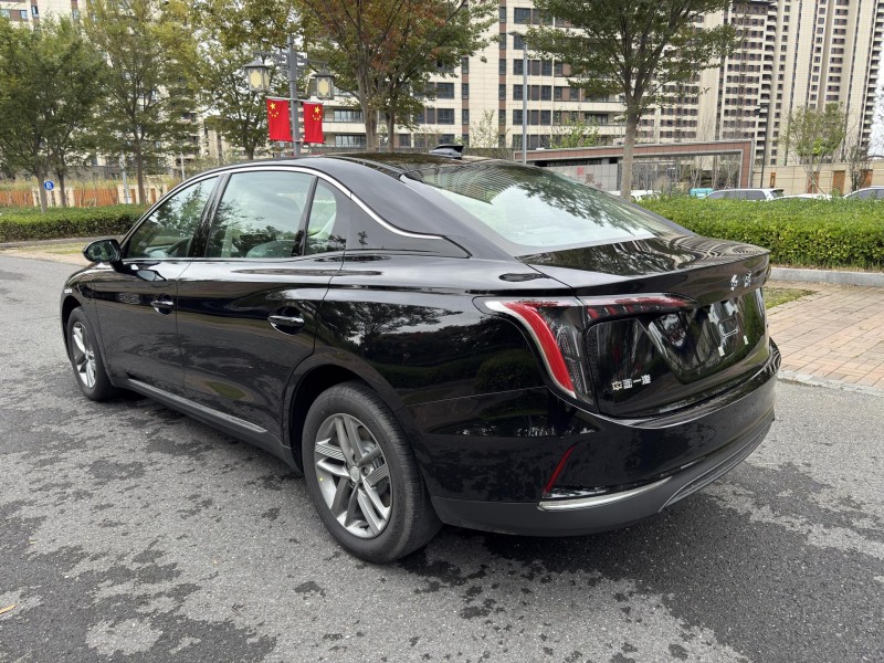 25年盐城红旗E-QM5