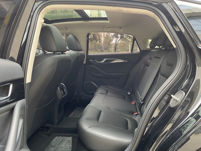 24年济宁奔腾B70