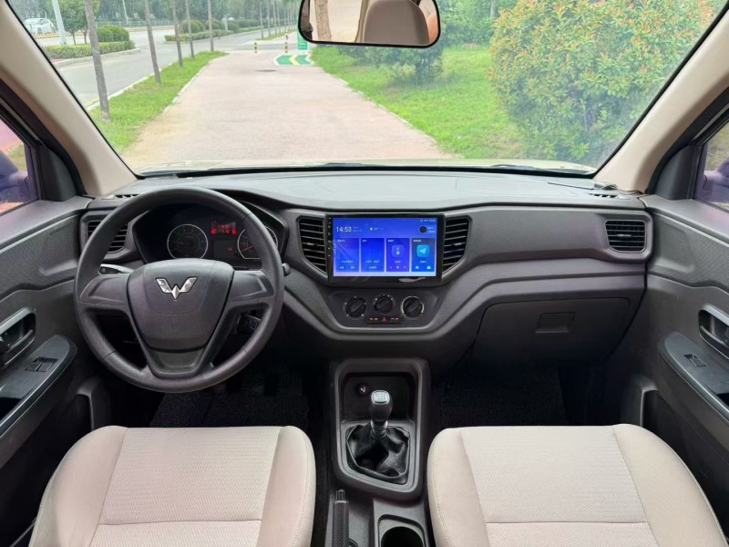 21年枣庄五菱汽车荣光