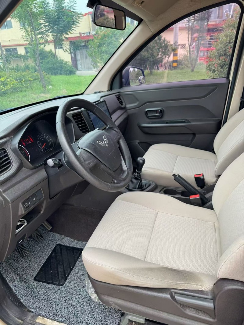 21年枣庄五菱汽车荣光