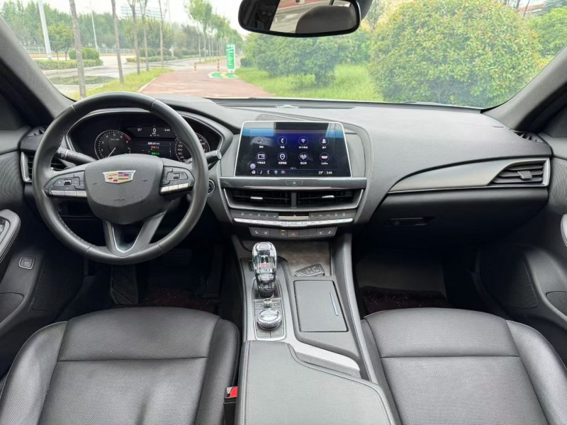 23年青岛凯迪拉克CT5