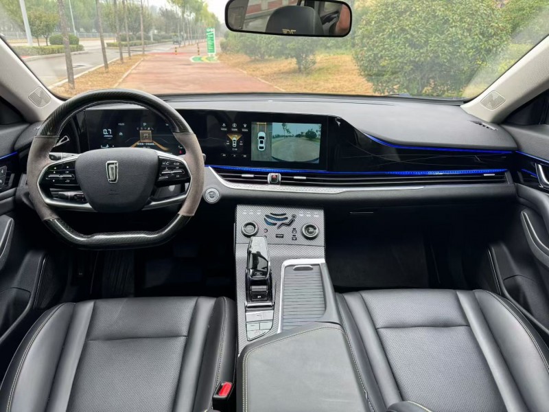 24年青岛奔腾B70