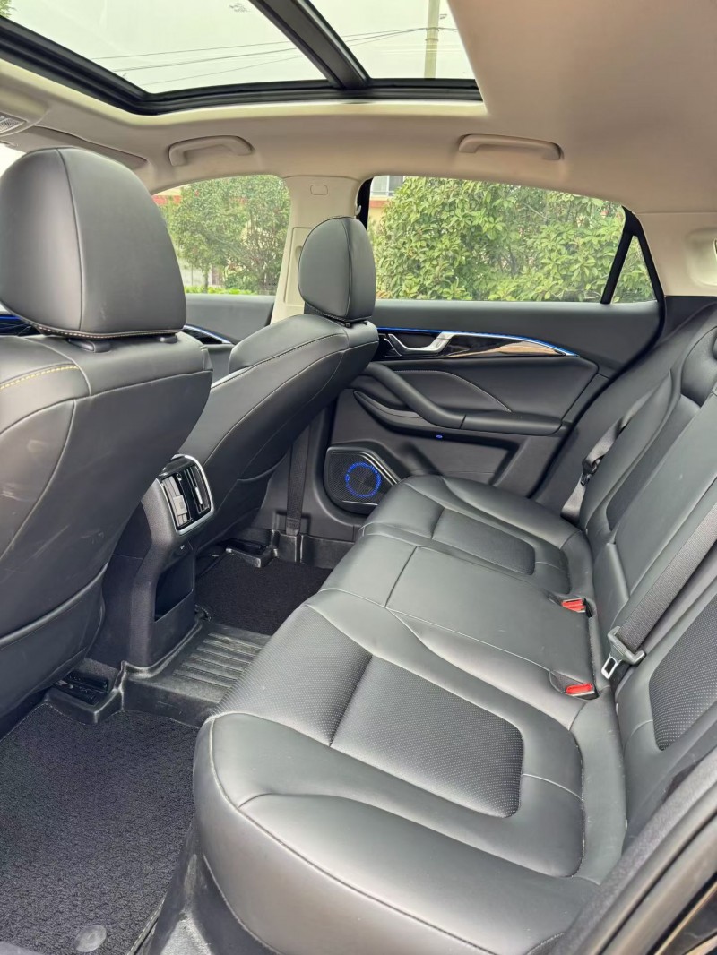 24年青岛奔腾B70