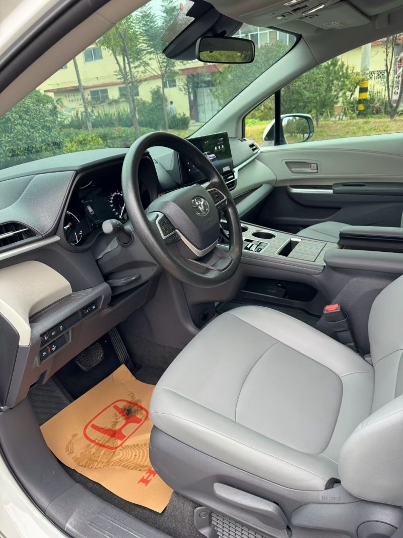 25年济宁丰田格瑞维亚