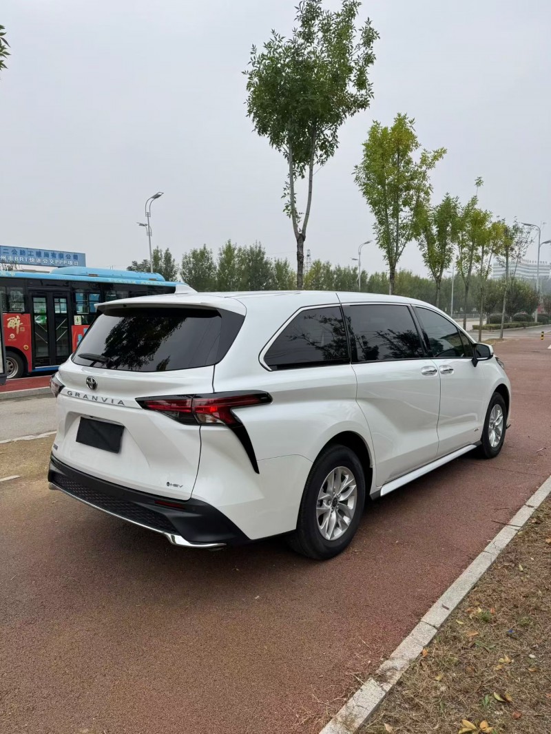 25年济宁丰田格瑞维亚
