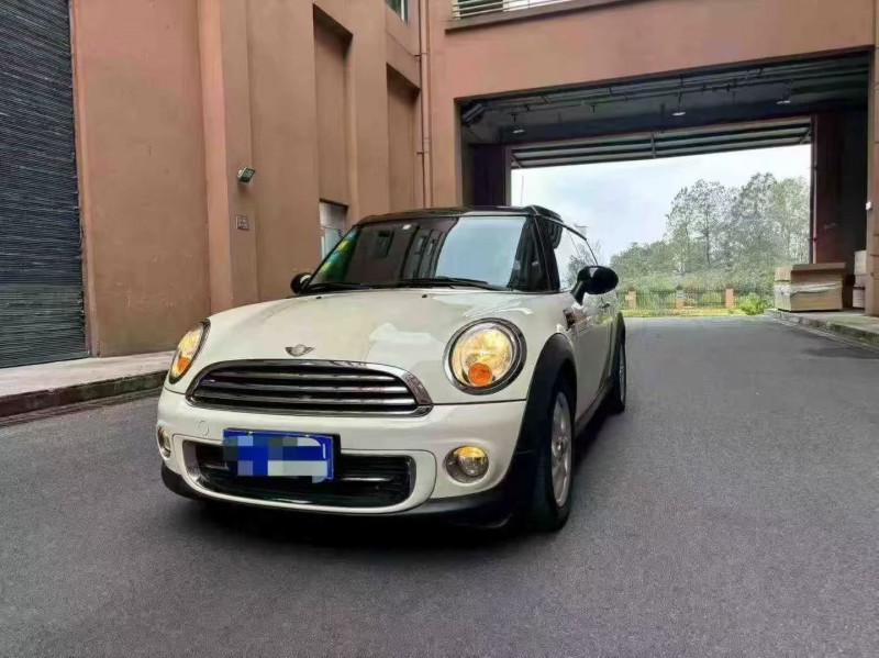 12年重庆市宝马MINI
