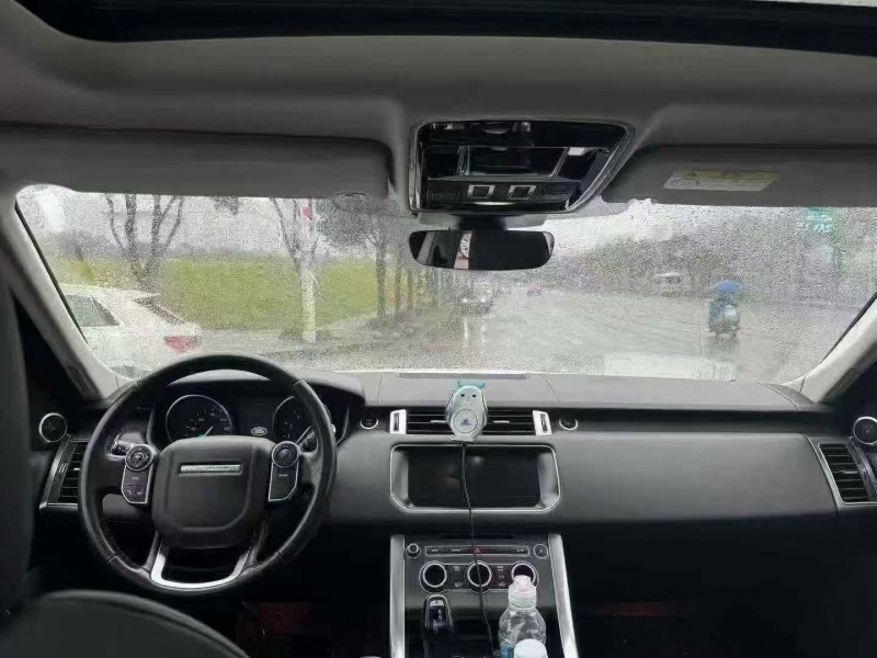 17年重庆市路虎揽胜运动