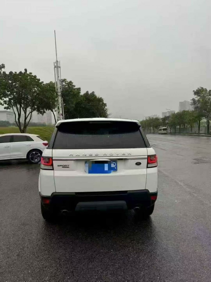 17年重庆市路虎揽胜运动