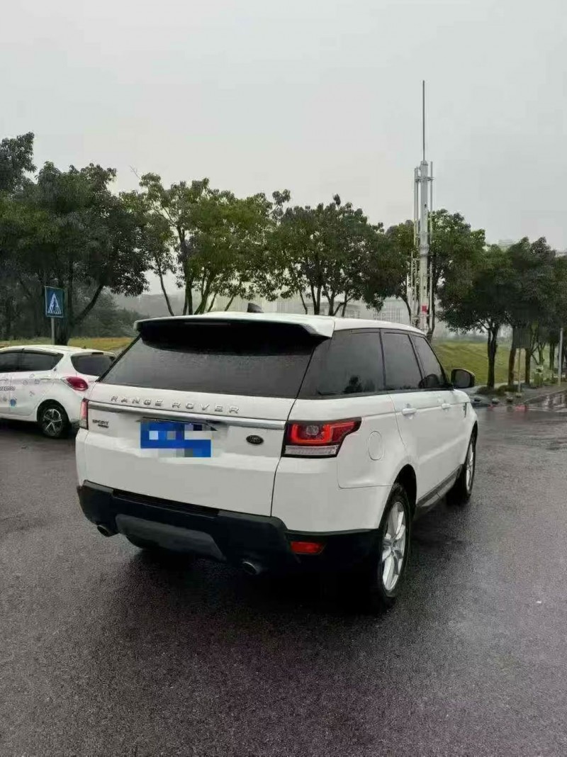 17年重庆市路虎揽胜运动