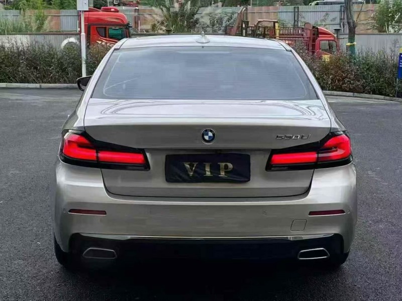 21年重庆市宝马5系