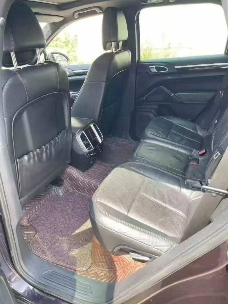 11年上饶保时捷卡宴