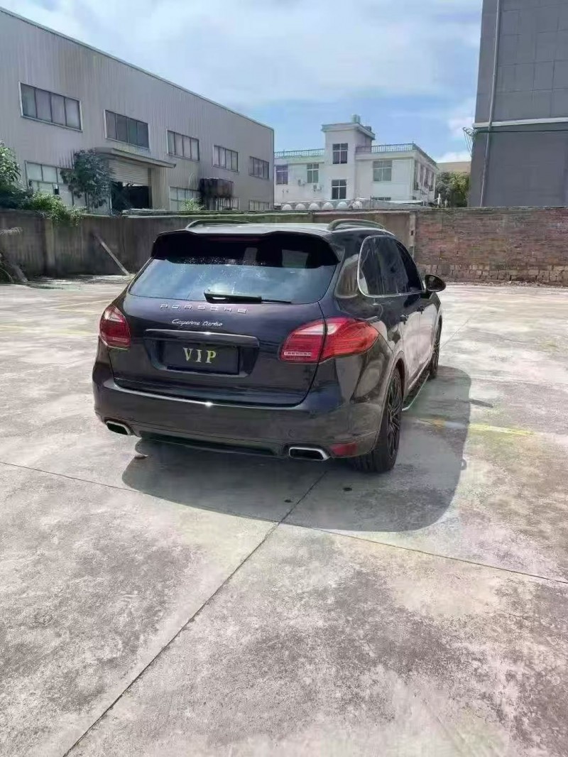 11年上饶保时捷卡宴