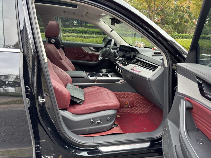 25年盐城红旗HS5