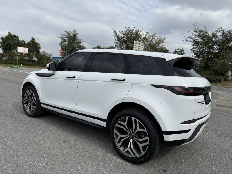 20年盐城路虎揽胜极光