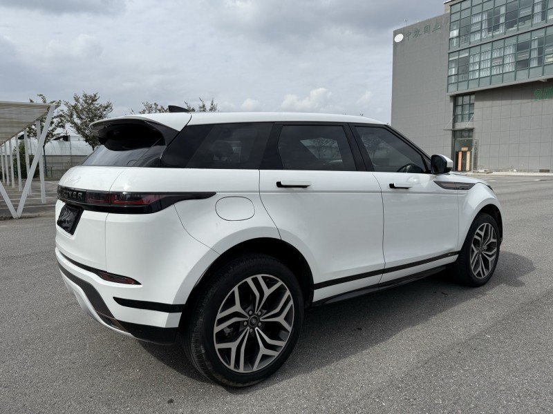 20年盐城路虎揽胜极光