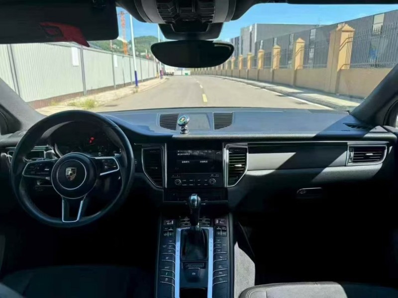 16年徐州保时捷Macan