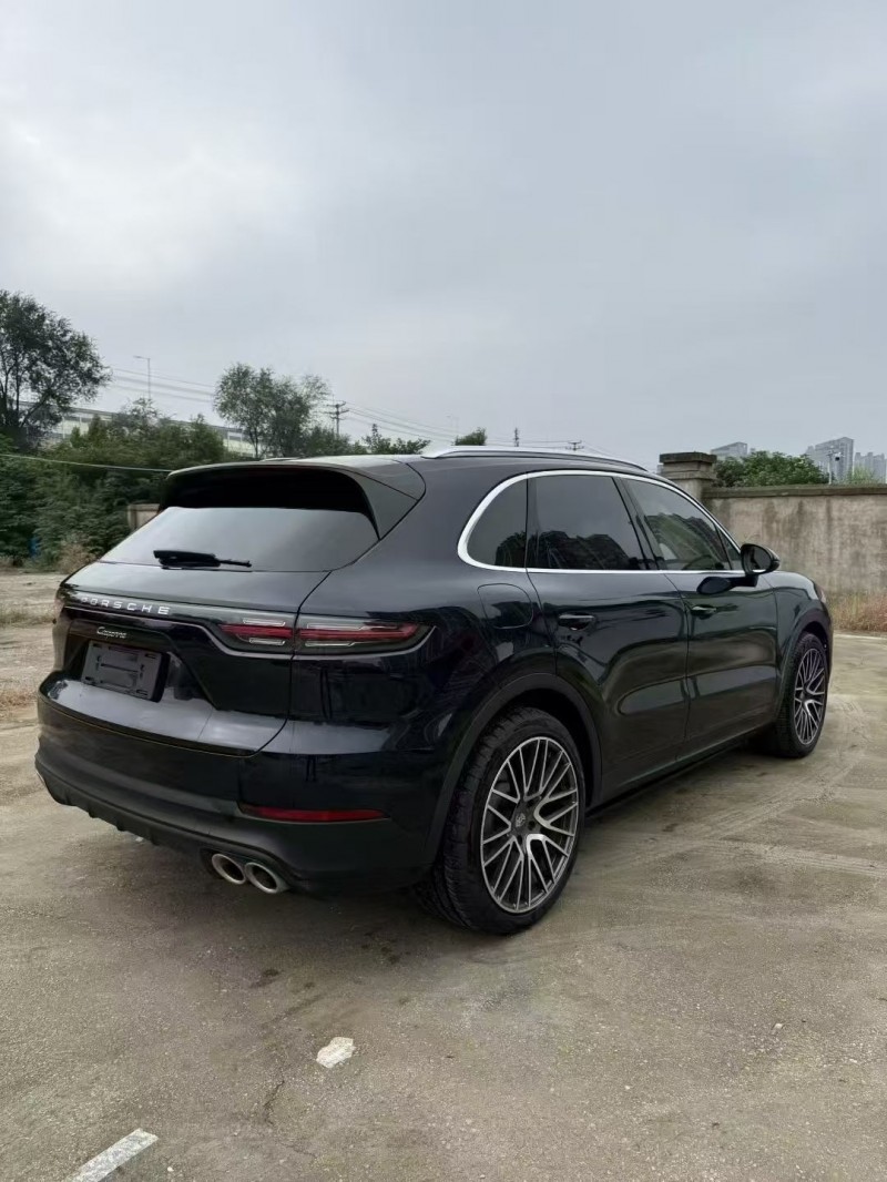 20年常州保时捷卡宴