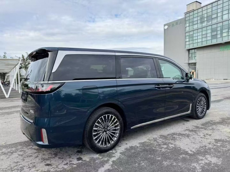 25年徐州岚图汽车梦想家